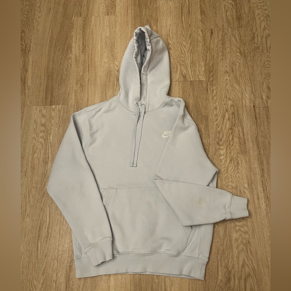 nike sweatshirt